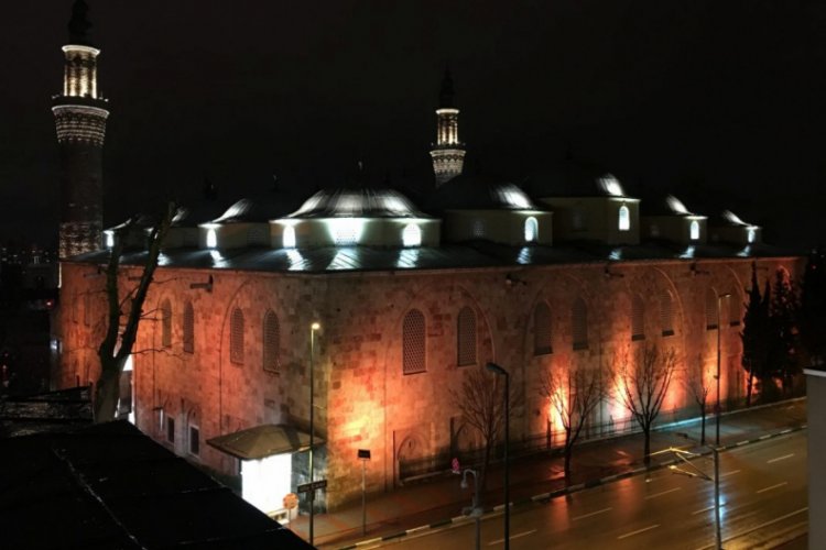 Bursa'da camilerden sela sesleri y&uuml;kseldi