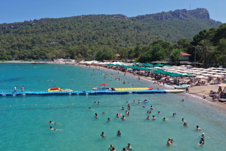 Rusya u&ccedil;uşlarının başlaması turizmciyi sevindirdi
