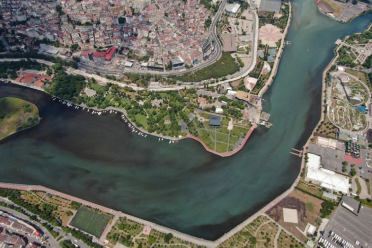 Hali&ccedil; K&ouml;pr&uuml;s&uuml;'nde derz yenilemesi yapılacak