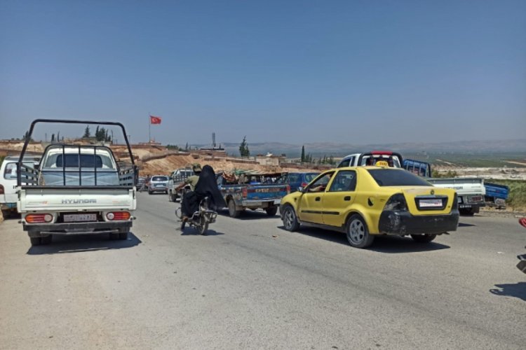 Korona nedeniyle İdlib ve Zeytin Dalı bölgesi arasındaki yollar kapatıldı
