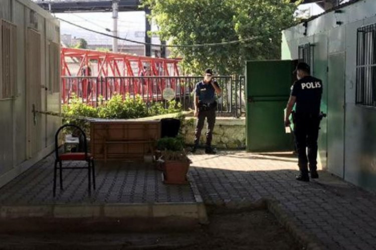 &Uuml;st ge&ccedil;idin altında ceset bulundu