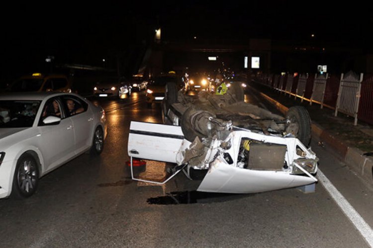 Ağabeyi kaza yaptı, o yedek lastiği almaya &ccedil;alıştı