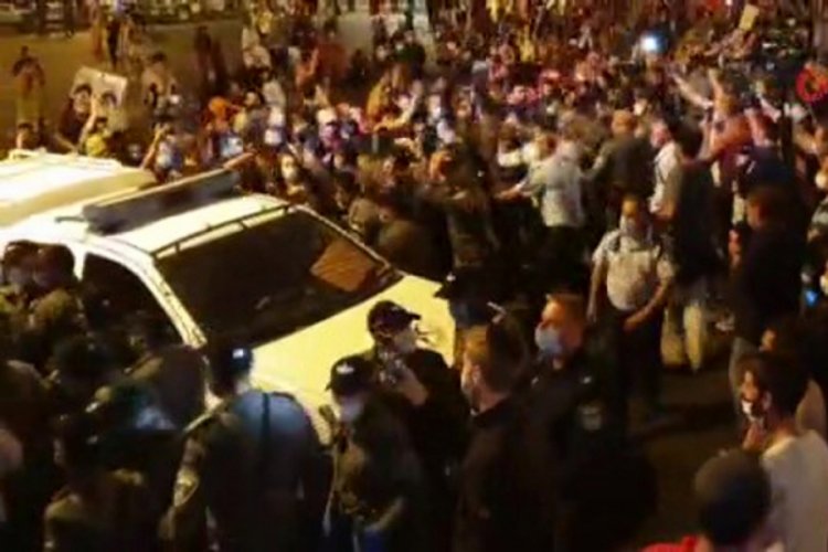 Netanyahu karşıtı g&ouml;sterilerde 20 kişi g&ouml;zaltına alındı