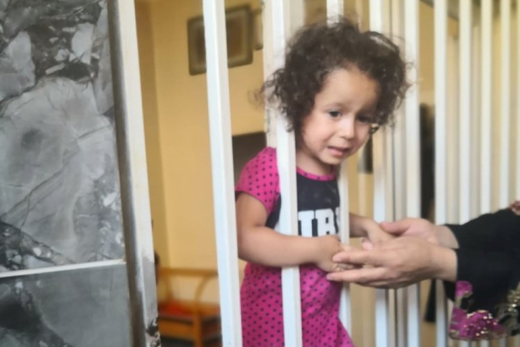 Minik Song&uuml;l'&uuml;n imdadına itfaiye ekipleri yetişti