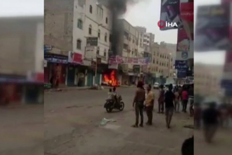 Yemen'de şiddetli &ccedil;atışma: 2 &ouml;l&uuml;