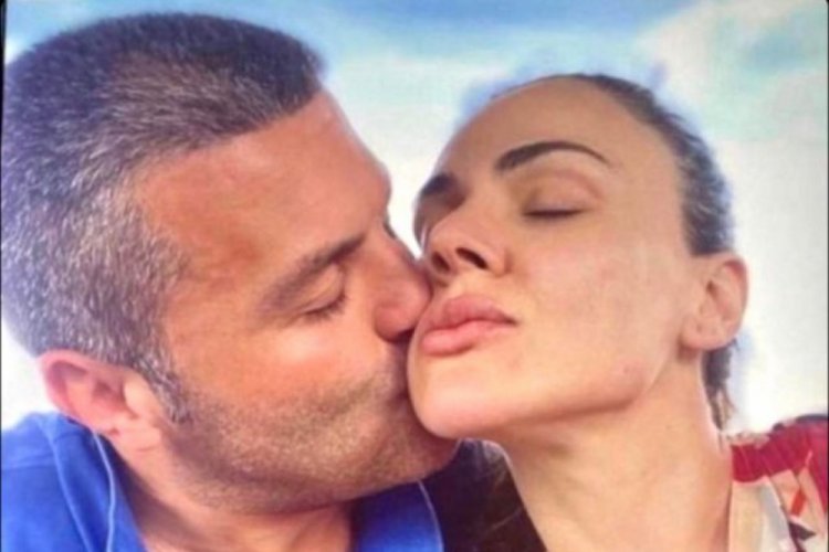 Yalanladığı aşk fotoğrafla resmen belgelendi