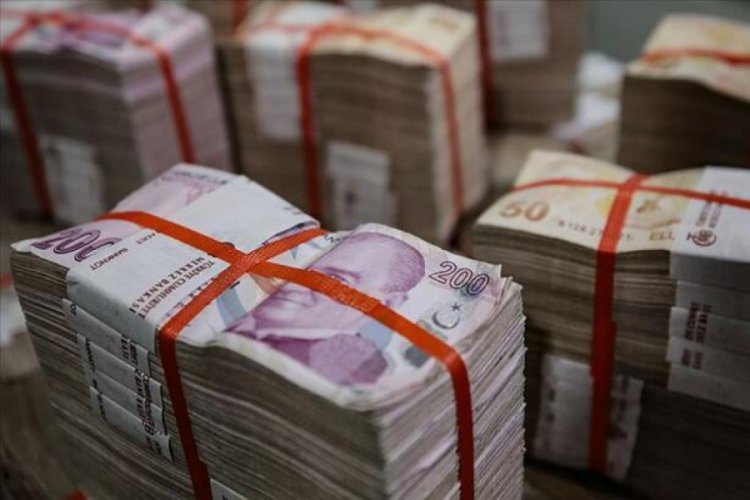Hazine, yaklaşık 2 milyar lira bor&ccedil;lanmaya gitti