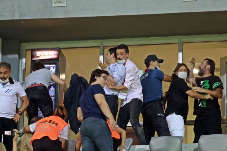 Play-Off ma&ccedil;ının ardından ortalık karıştı