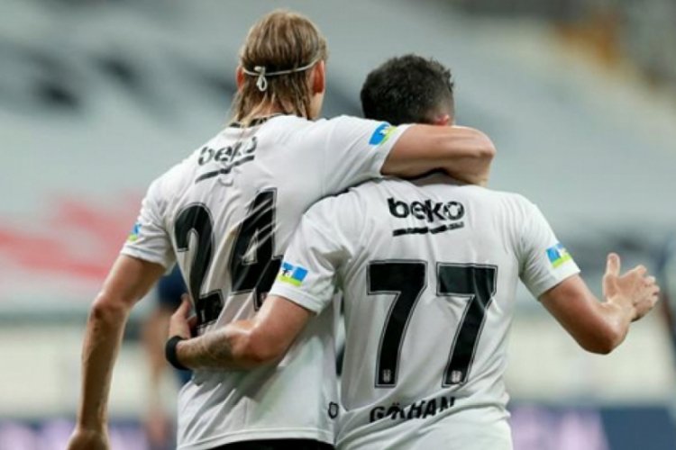 Domagoj Vida'dan G&ouml;khan G&ouml;n&uuml;l'e: Bizimle kal