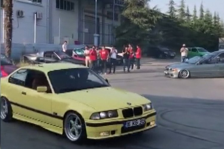 Bursa'da yolu kapatıp drift yapan 3 kişiye ceza kesildi!
