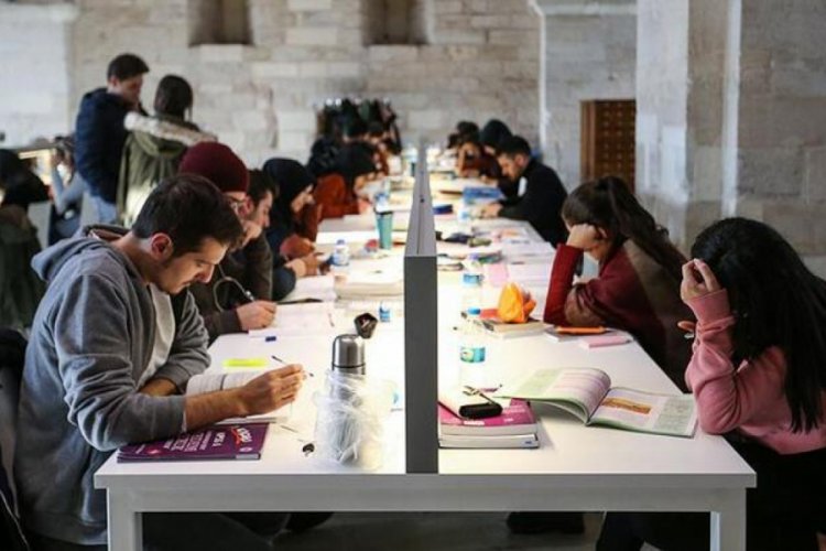&Uuml;niversitelerin &ouml;rg&uuml;n eğitim programları i&ccedil;in kontenjan belirlendi