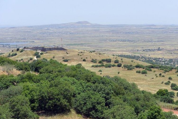 İsrail Golan Tepeleri &uuml;zerindeki hava sahasını kapattı