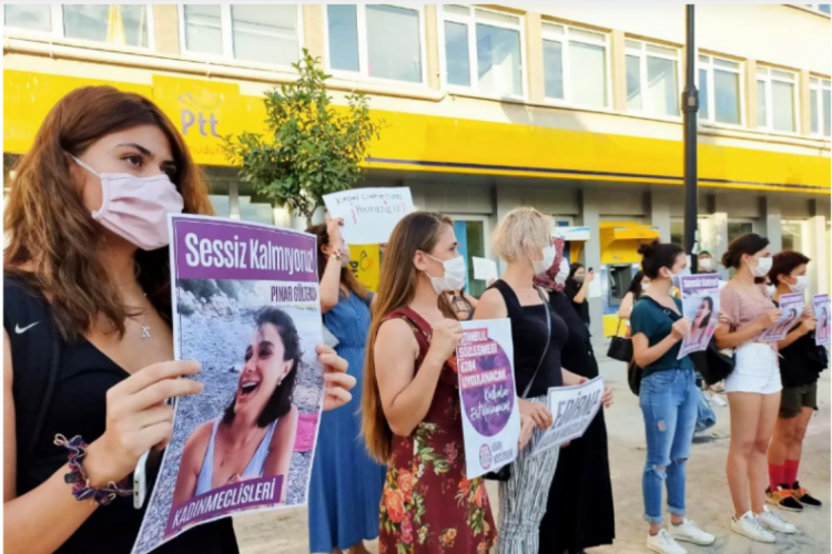 T&uuml;rkiye'nin d&ouml;rt bir yanından kadın cinayetlerine tepki yağdı!