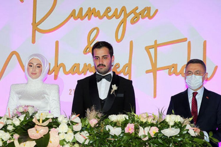 Cumhurbaşkanı Yardımcısı Oktay nikah şahitliği yaptı