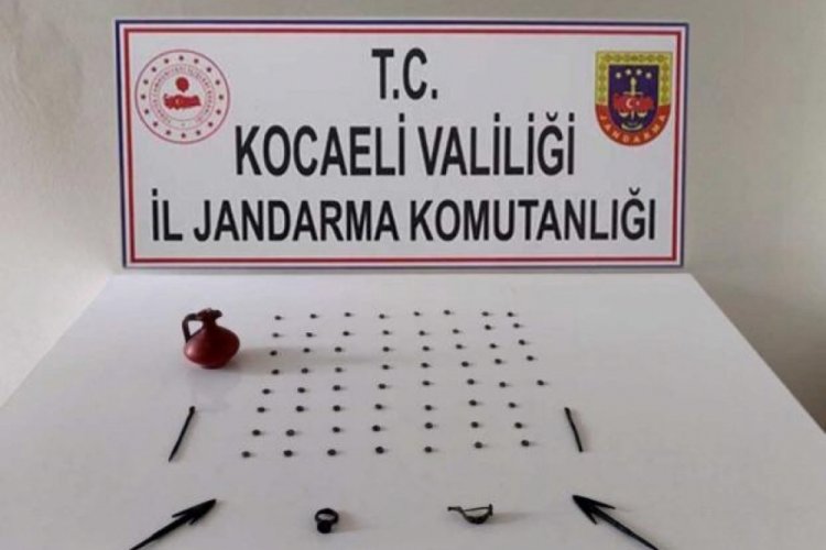 Tarihi eser operasyonu: 1 g&ouml;zaltı