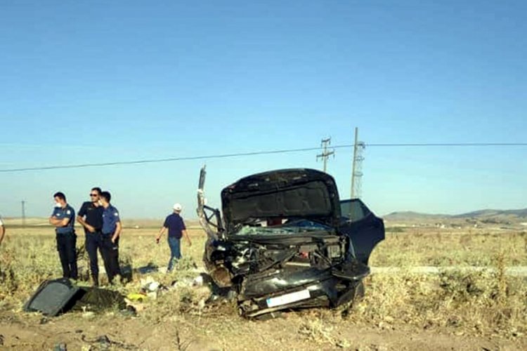 Kıbrıs gazisi ve eşi kazada &ouml;ld&uuml;