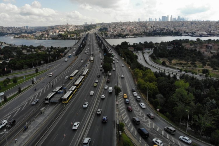 Hali&ccedil;'te trafik yoğunluğu devam ediyor