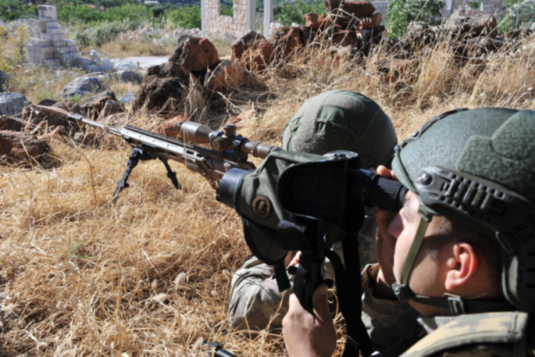 2 PKK/YPG'li ter&ouml;rist g&ouml;zaltına alındı