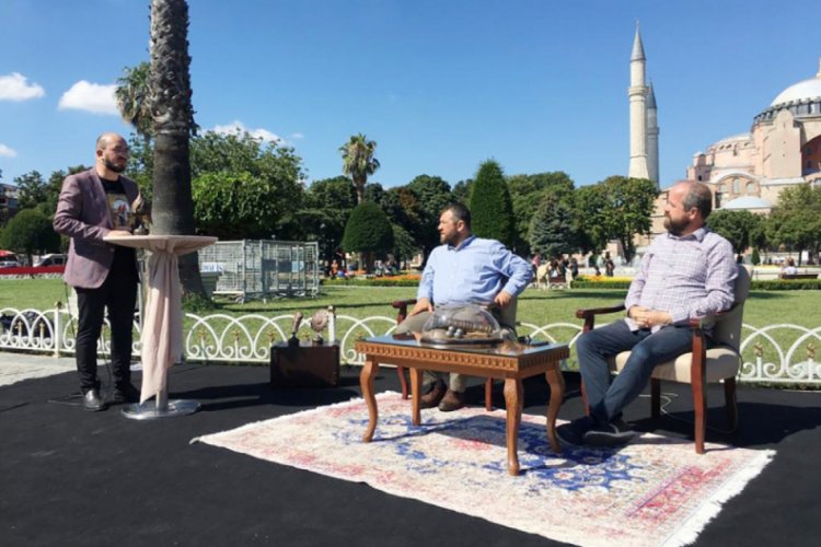 "Ayasofya İstanbul'un Ulu Cami'sidir"