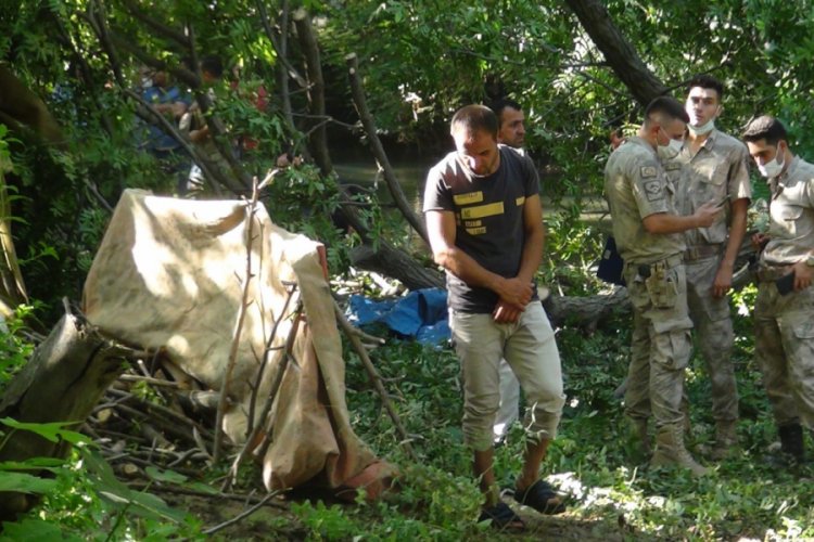 Kestiği ağacın altında kalan kişi &ouml;ld&uuml;