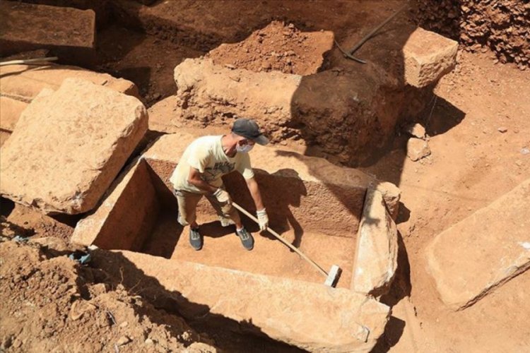 Muğla'da inşaat kazısında 2 bin 400 yıllık mezar kalıntıları bulundu