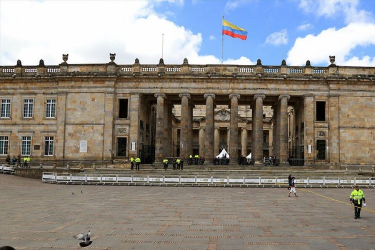 Eski FARC militanı Ramirez Kolombiya Senatosunda İkinci Başkan Yardımcısı oldu
