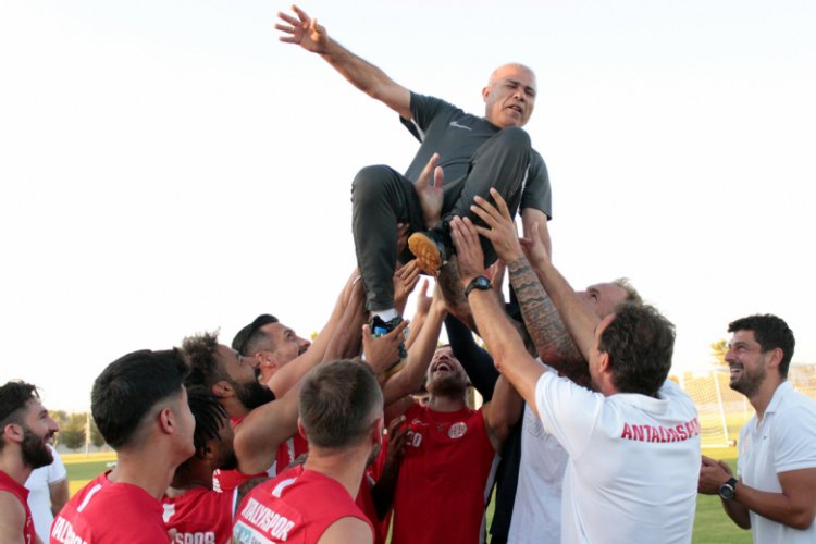 Antalyaspor'un 38 yıllık emektarına veda