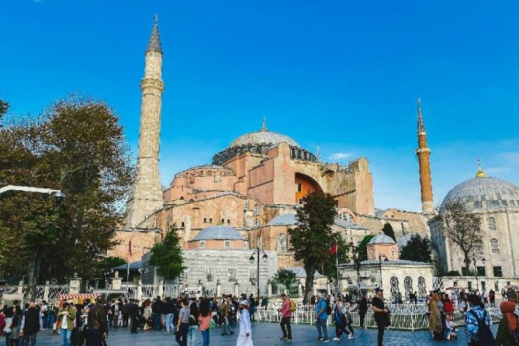 Ayasofya Camii 24 saat a&ccedil;ık olacak