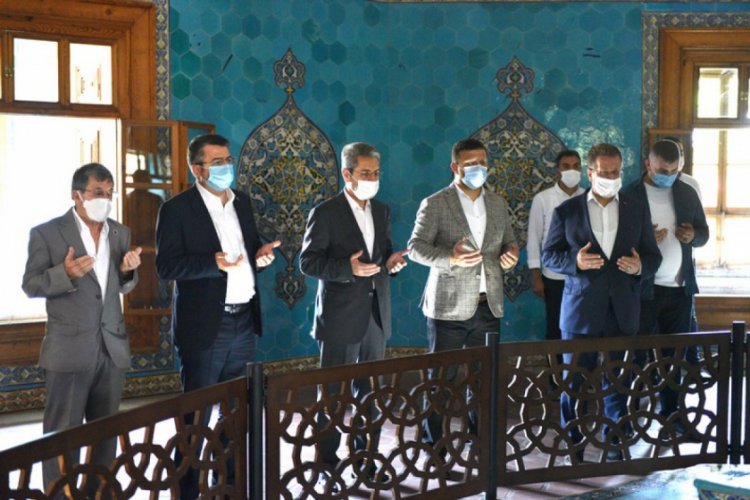 Bursa Yıldırım Belediye Başkanı Yılmaz'dan Ayasofya i&ccedil;in ş&uuml;k&uuml;r duası