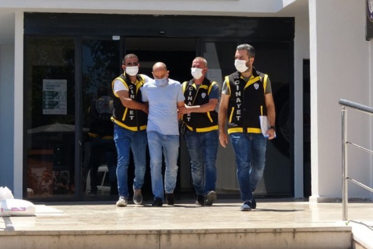 Bursa'da evlatlık kızının beraber yaşadığı genci ve babasını vuran adam adliyede