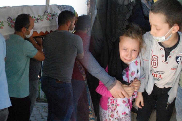 Kayınpederi tarafından tilki zannedilerek t&uuml;fekle &ouml;ld&uuml;r&uuml;len kadına acı veda