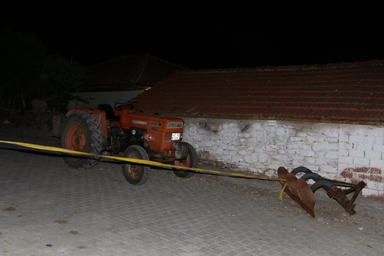 Elinden d&uuml;ş&uuml;rd&uuml;ğ&uuml; t&uuml;fek ağır yaraladı