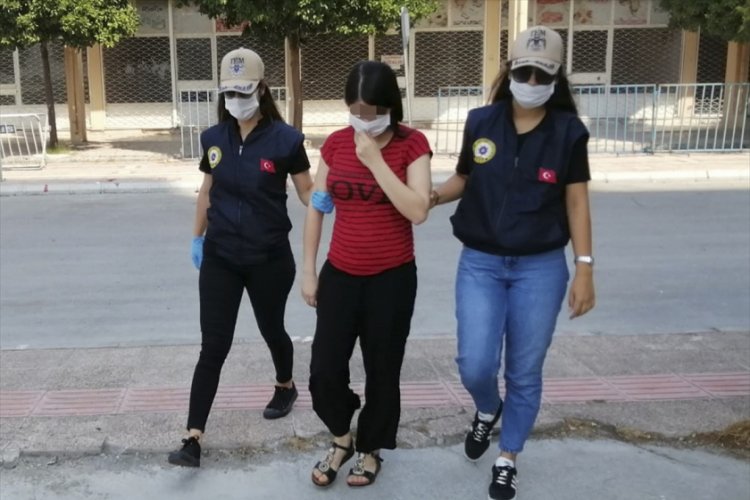 PYD/PKK elebaşılarından Salih M&uuml;sl&uuml;m'&uuml;n teslim olan yeğeni adliyeye sevk edildi