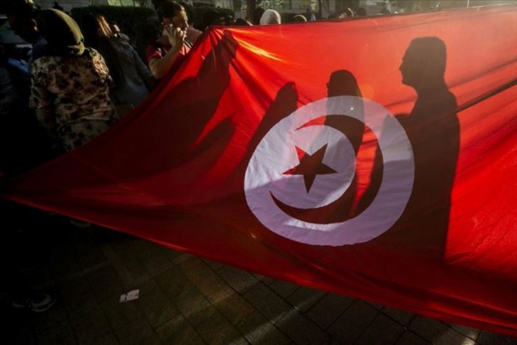 Tunus'ta Nahda'dan 'ulusal siyasi birlik' h&uuml;k&uuml;meti kurulması talebi