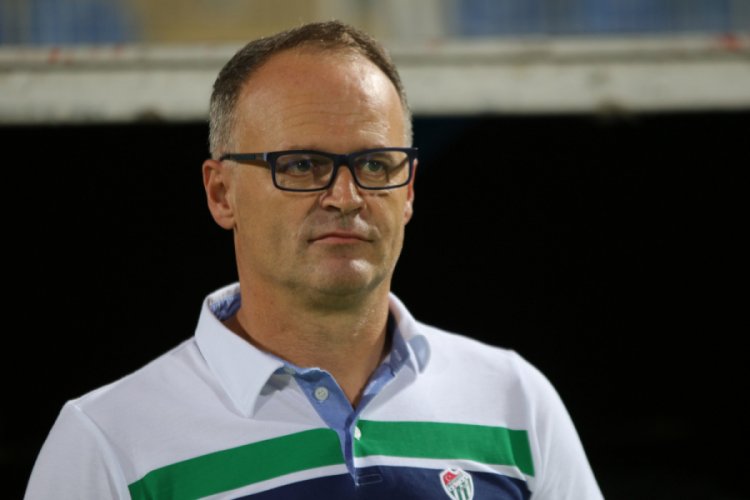 Teknik Direkt&ouml;r İrfan Buz, Bursaspor'dan ayrıldı