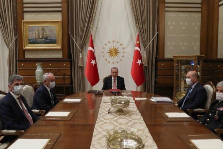 Cumhurbaşkanı Erdoğan İ&ccedil;işleri Bakanı Soylu ve beraberindekileri kabul etti