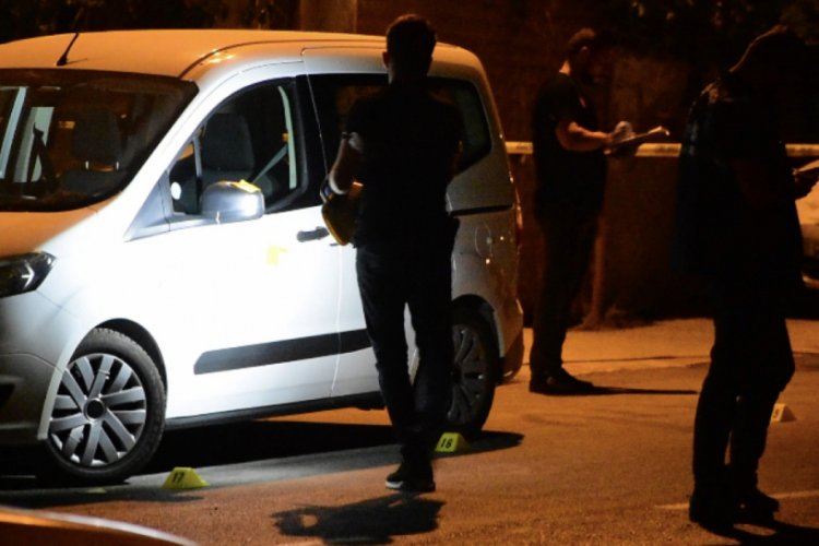 Trafik cezasını &ouml;demeyen akrabasını &ouml;ld&uuml;rd&uuml;!