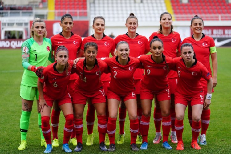 A Milli Kadın Futbol Takımı'nın hazırlık kampı aday kadrosu açıklandı
