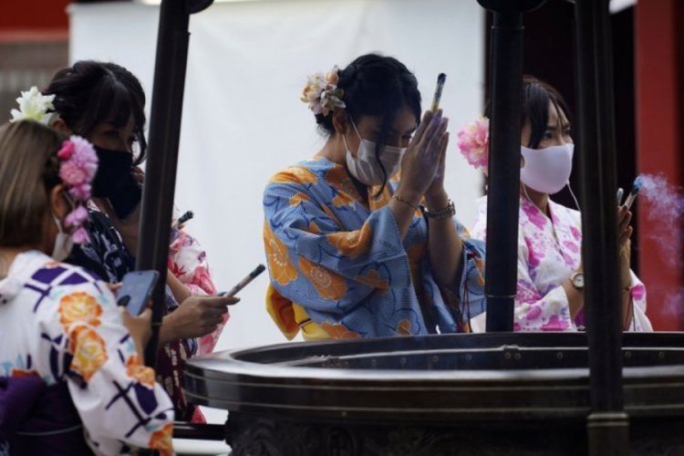 Japonya'daki Kovid-19 vaka sayısı 3 g&uuml;n &uuml;st &uuml;ste rekor kırdı