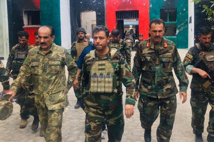 Afganistan'da hapishanedeki &ccedil;atışma sona erdi: 29 &ouml;l&uuml;, 50 yaralı