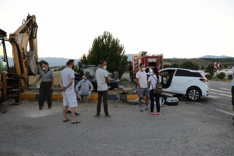 Tayini &ccedil;ıkan polis memuru kazada yaralandı