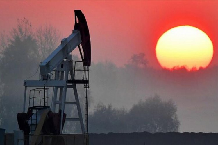 Brent petrol&uuml;n varili 43,76 dolar