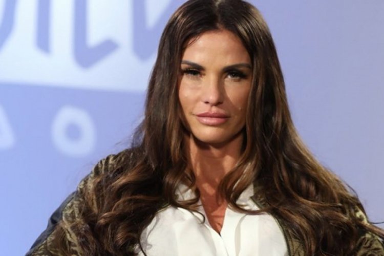 Katie Price tatilde kaza ge&ccedil;irdi