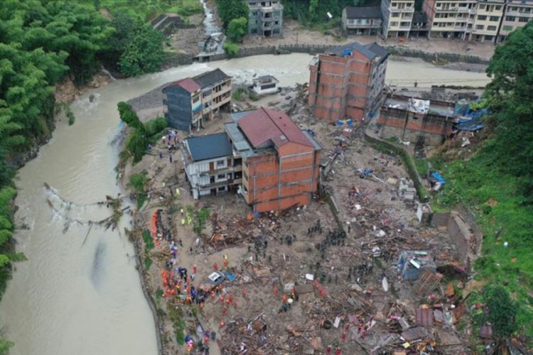 &Ccedil;in'de Hagupit tayfunu nedeniyle 380 binden fazla kişi tahliye edildi