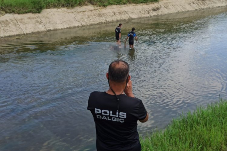 Yeğenini kurtardı kendi boğuldu