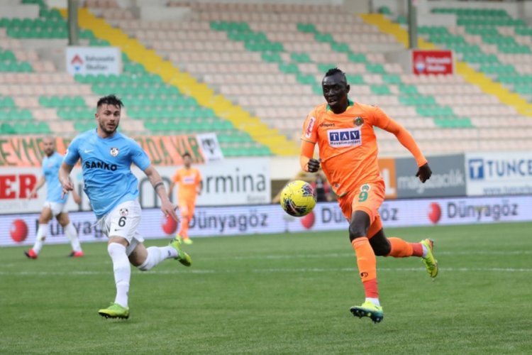 Beşiktaş ve Fenerbahçe, Cisse için karşı karşıya