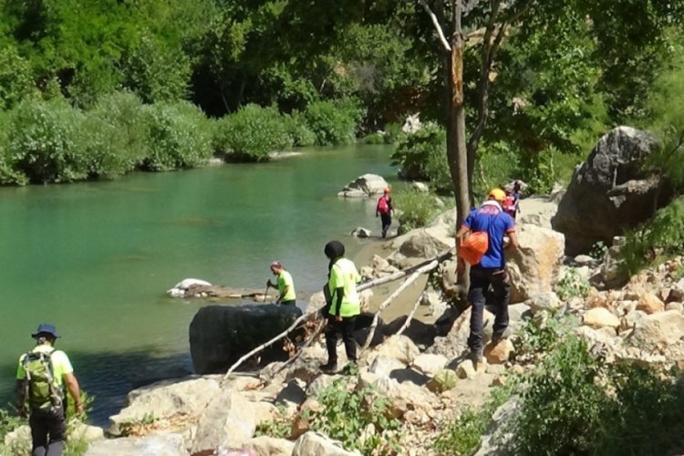 Diyarbakır'da kaybolan Mira&ccedil;'ı arama &ccedil;alışmaları 6'ncı g&uuml;n&uuml;nde