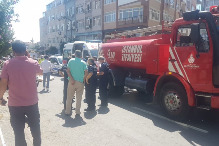 İtfaiye aracının altında kalan motosikletli kurye &ouml;ld&uuml;