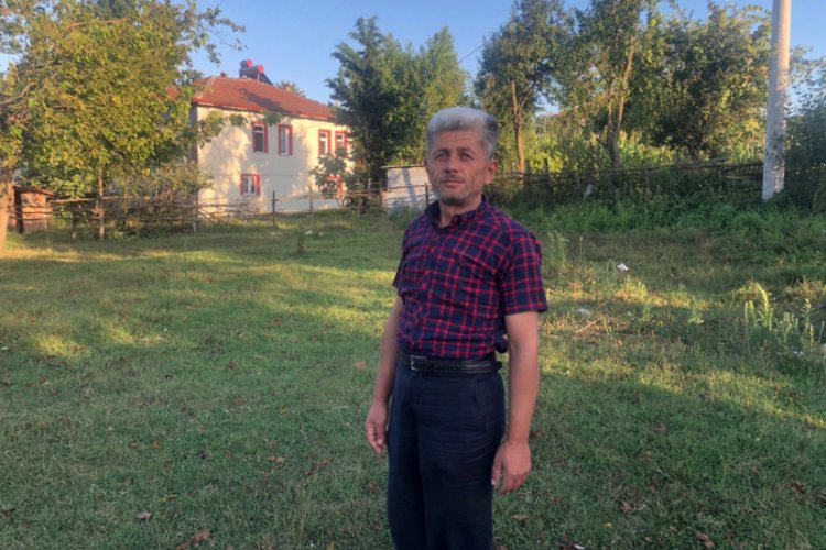 Komşusu 'tapulu arazim' diyerek evinin yolunu kapattı