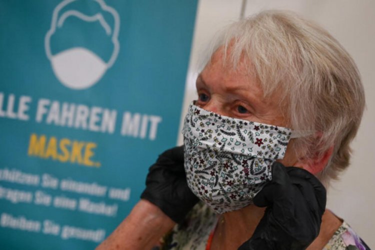Almanya'da maske takmayana ceza kesilecek